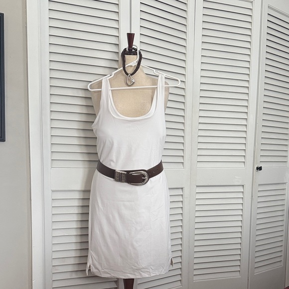 Old Navy Dresses & Skirts - Old Navy Active Wear Powersoft Tennis Dress with built in Shorts